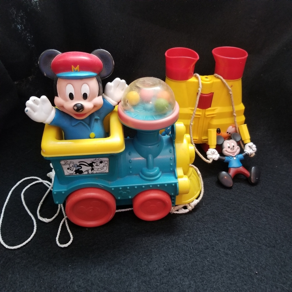 Vintage Mickey Mouse Toys‎